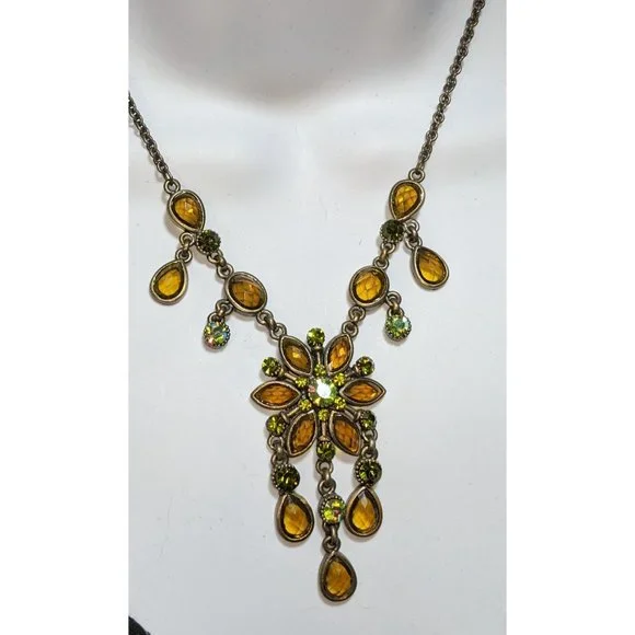 Vintage Wood Faerie Sparkly Floral Necklace - Picture 3 of 6